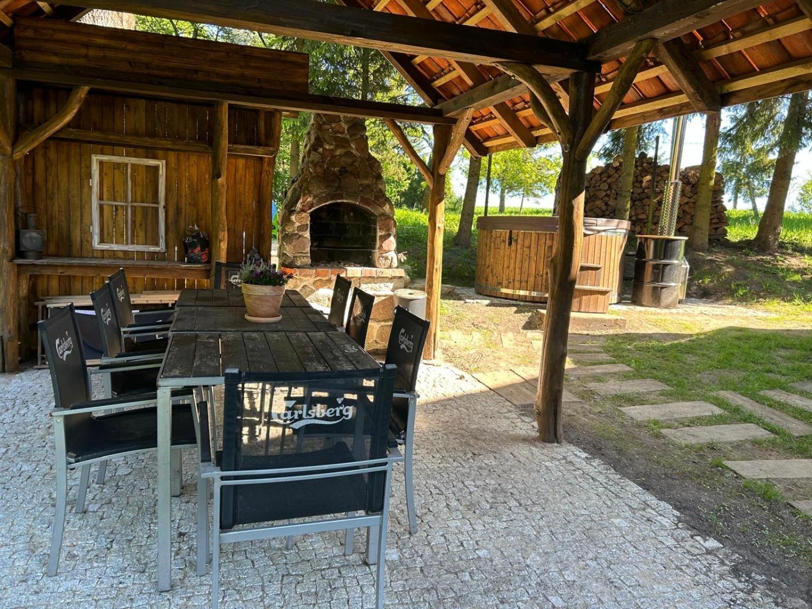 Dobrze Mi Tu-Kikity Exterior foto